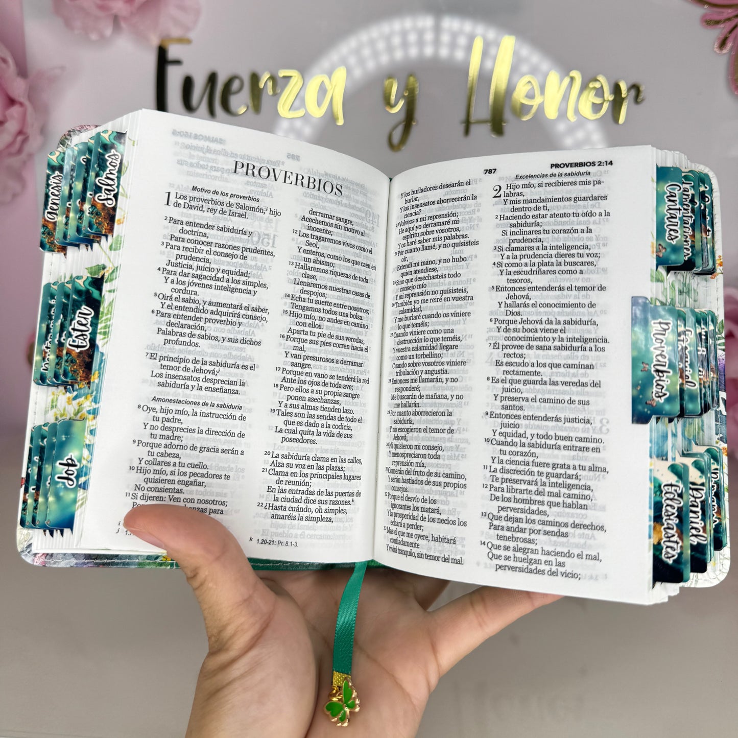 Biblias tamaño bolsillo personalizada con nombre y separadores