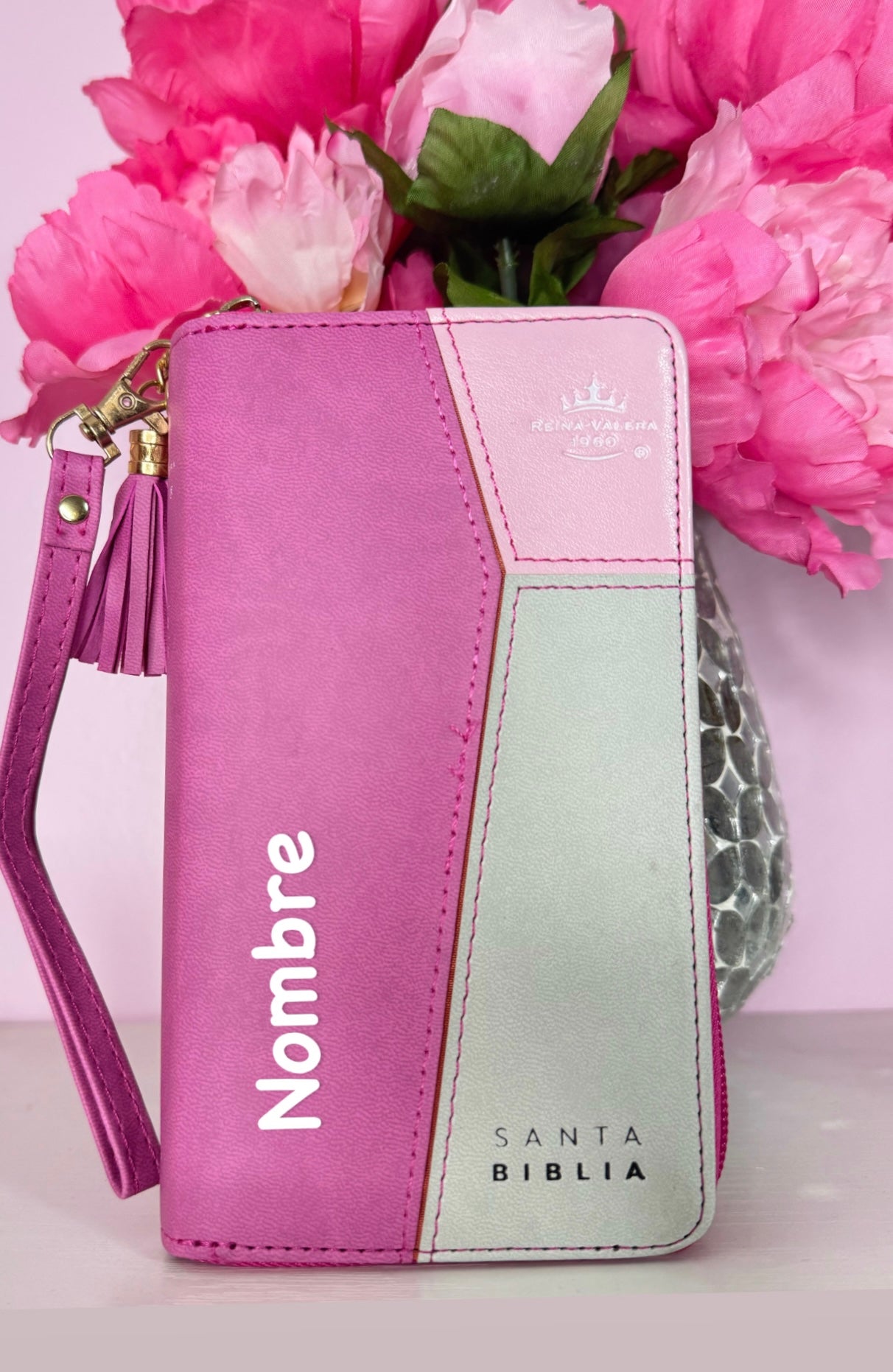 Biblia chequera personalizada con nombre