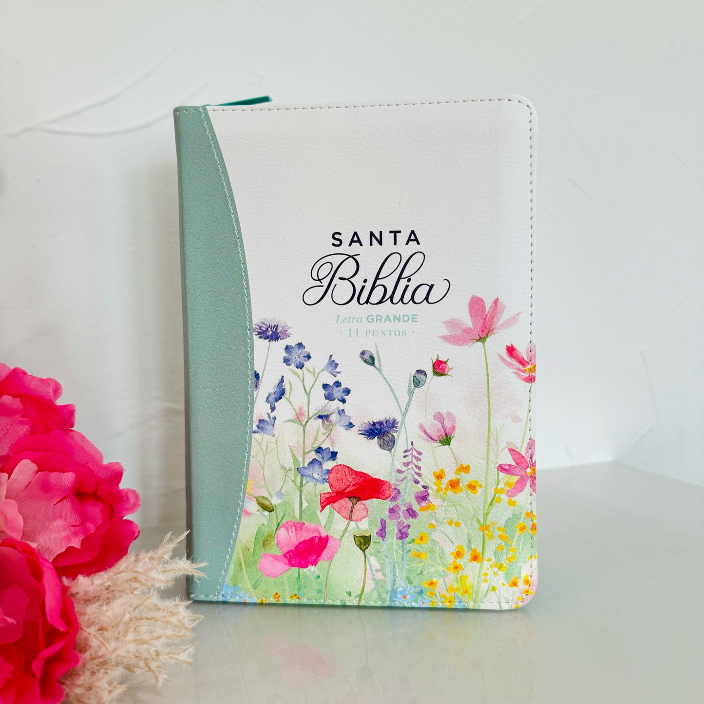 Biblias de primavera con cierre