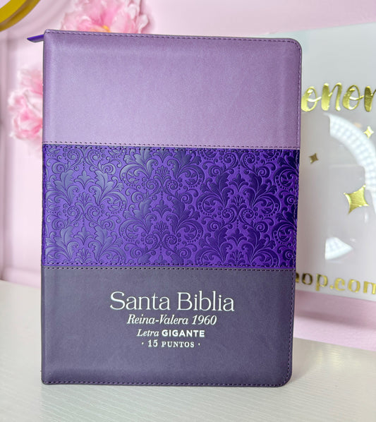 Biblia con nombre Letra Gigante 15 puntos color Morado