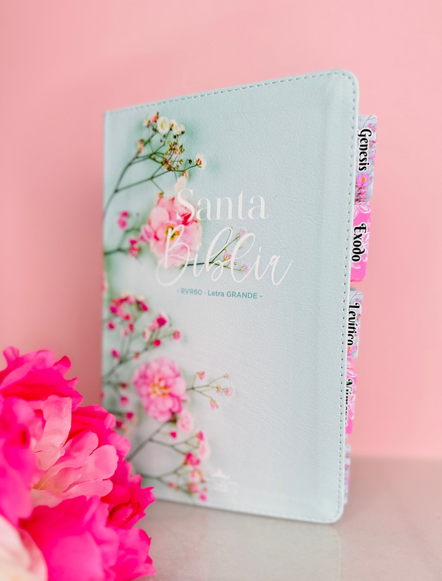 Biblia personalizada Turquesa con flores