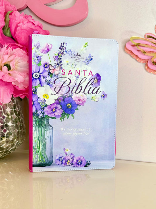 Biblia letra gigante con nombre color lila floral